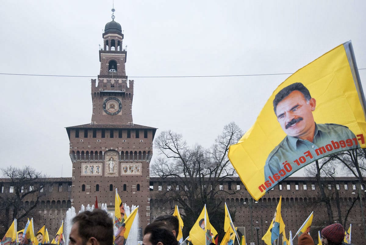 La comunità curda in corteo a Milano per la liberazione di Abdullah Öcalan