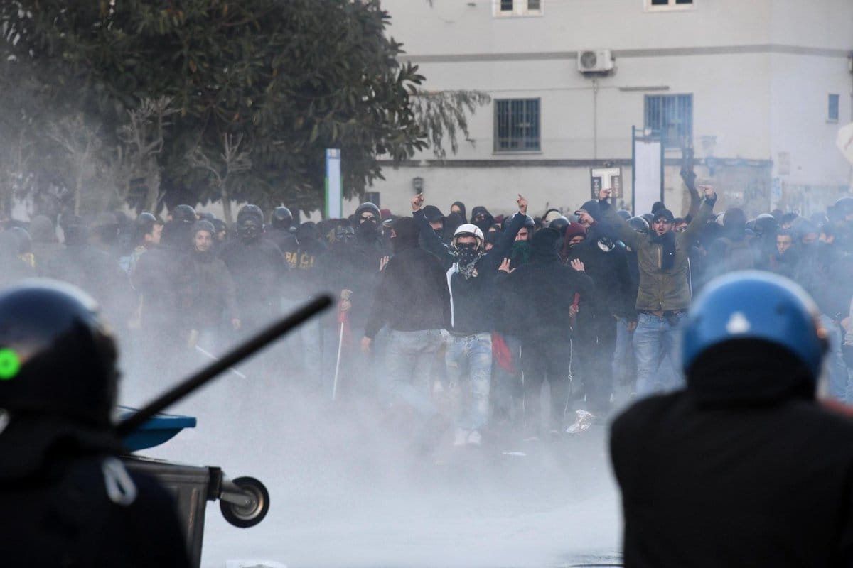 Promemoria: Salvini è un violento tutti i giorni