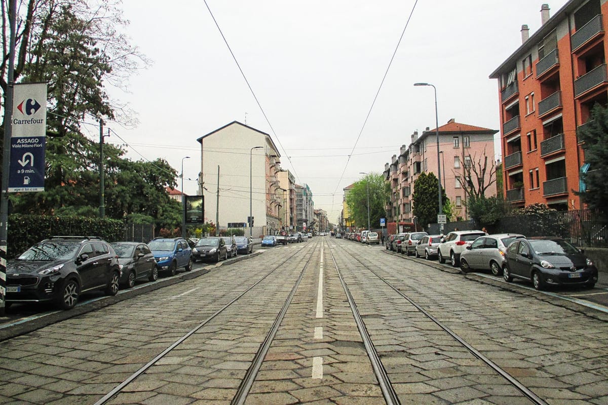 Da piazza Abbiategrasso alla Chiesa Rossa, lungo le vie della Stadera