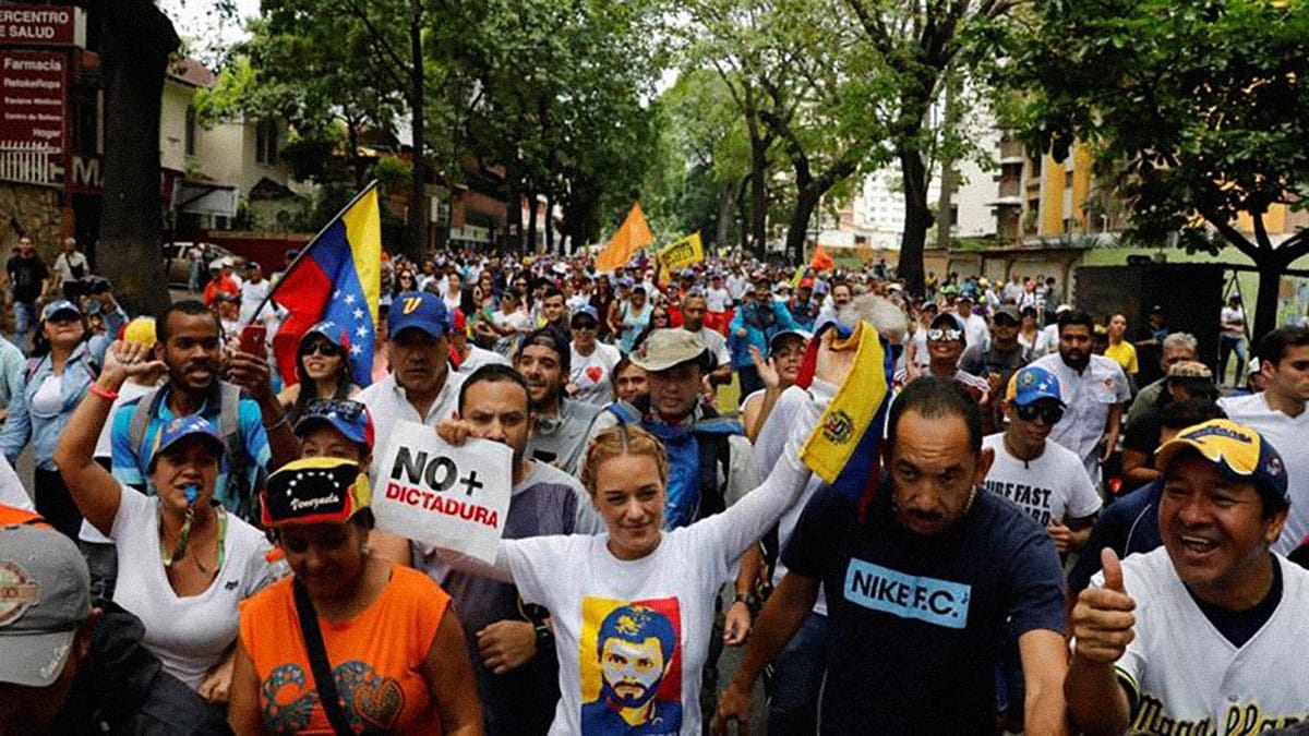 Hello, World! La madre di tutte le proteste