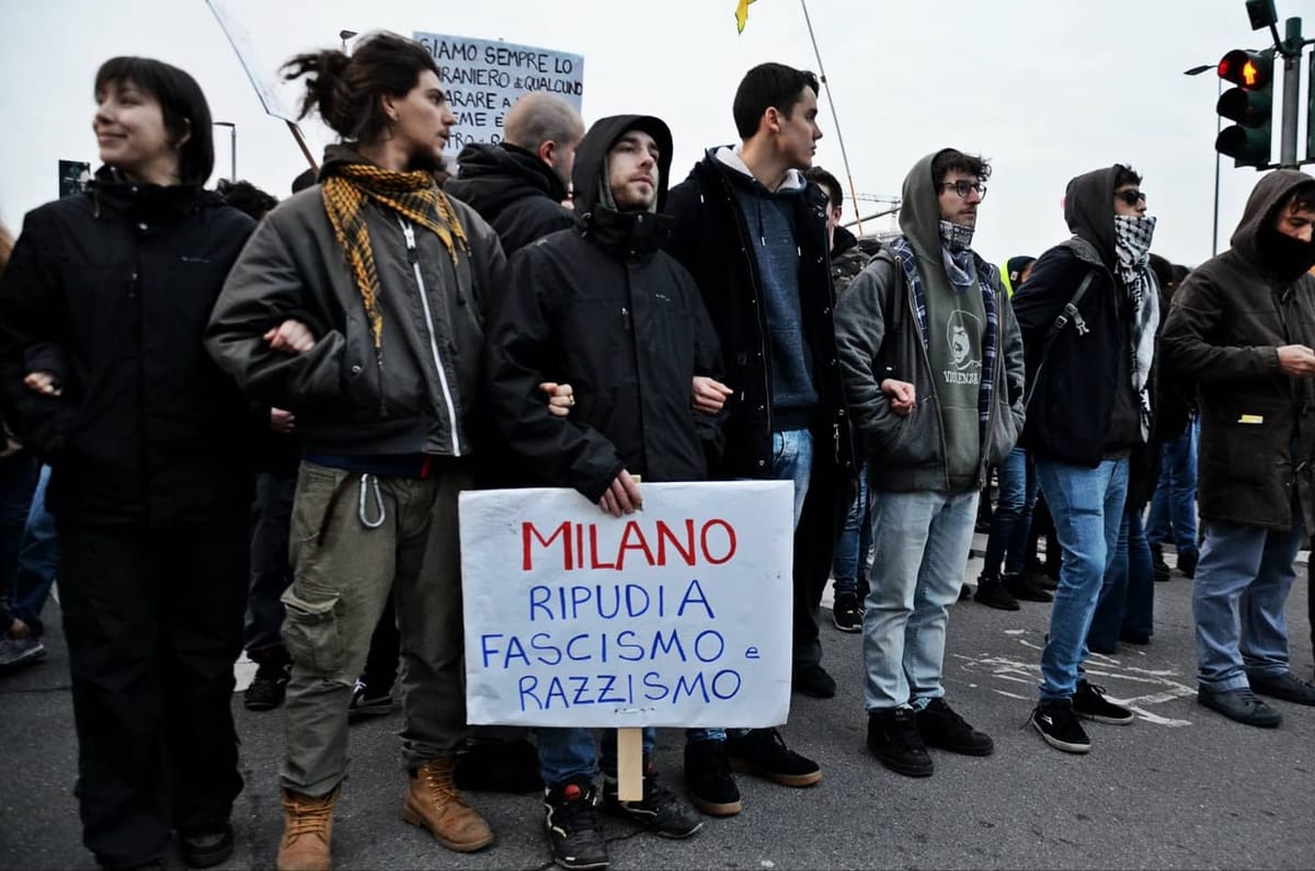 Hello, World! Solo antifascisti per le strade