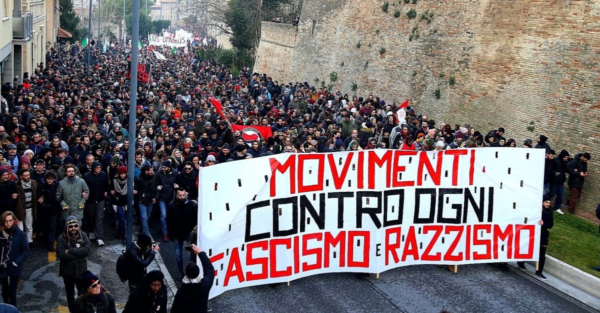 Hello, World! L’umanità migliore è contro tutti i fascismi