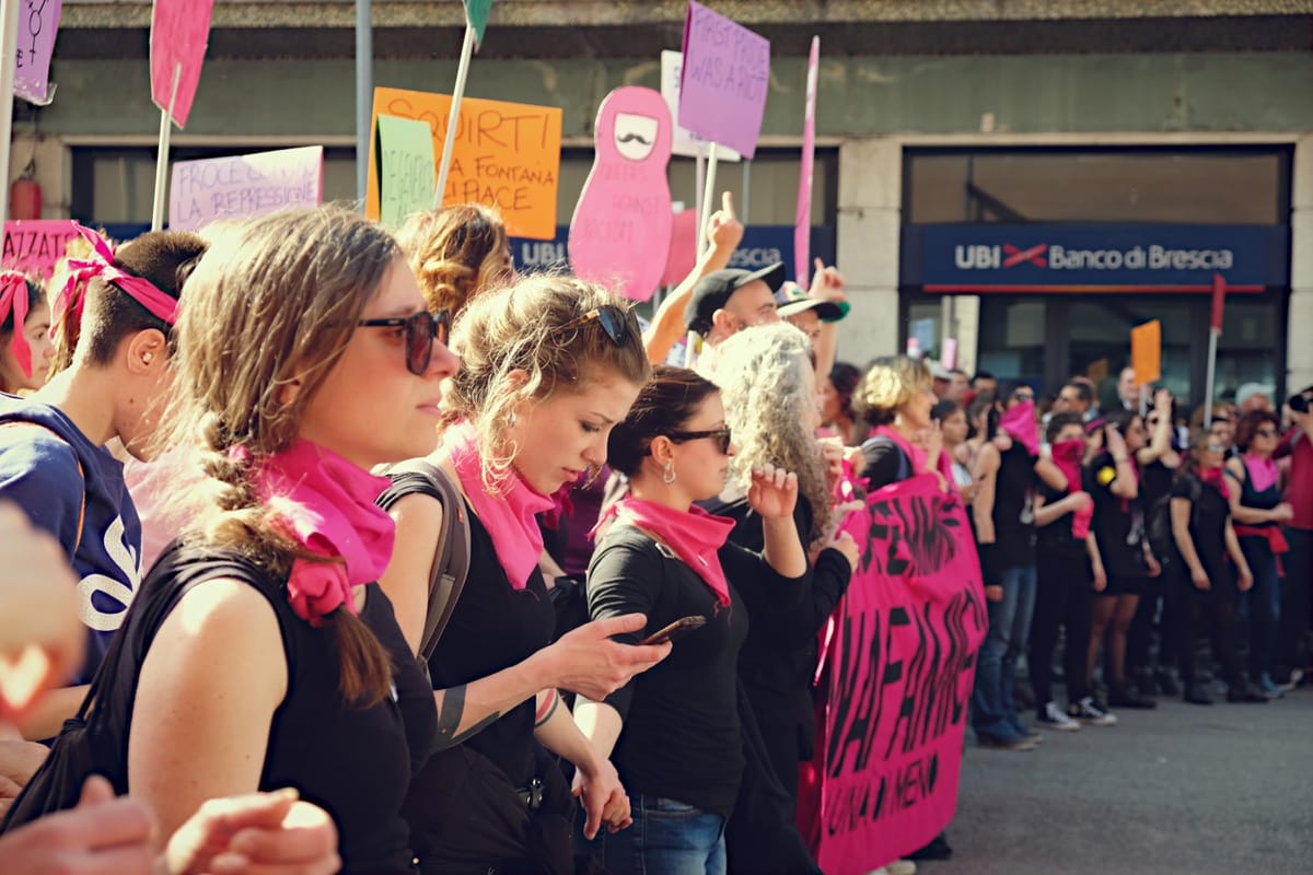 La marea transfemminista contro l’oscurantismo