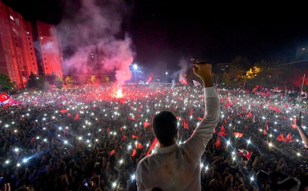 Istanbul ferma le ambizioni autocratiche di Erdogan