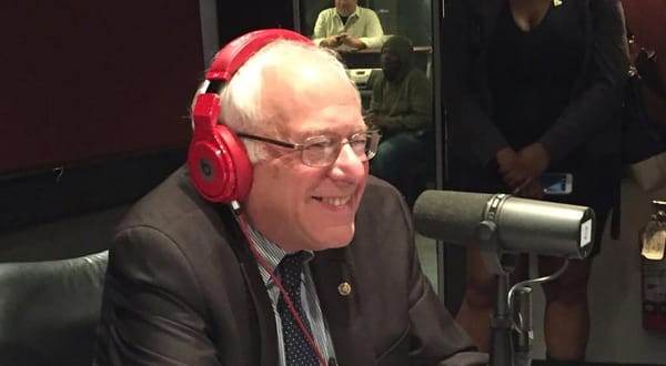 La rivoluzione di Bernie Sanders ora si fa con un podcast