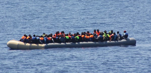 Come siamo diventati insensibili ai naufragi nel Mediterraneo