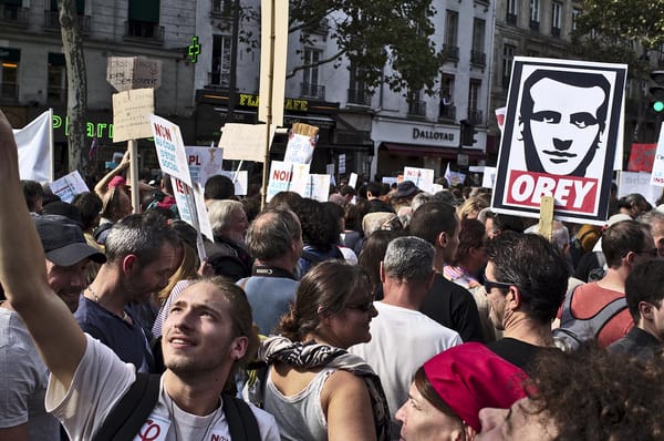 “È stata la strada ad abbattere i re.” Siamo stati alla manifestazione contro la riforma del lavoro di Macron