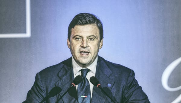 Carlo Calenda è il peggio che potesse capitare al Pd