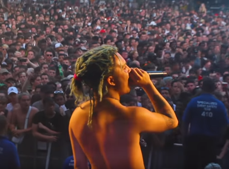 Guarda Lil Pump abbattere in un istante anni di inutili pubblicità progresso