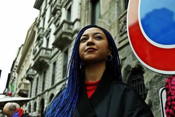 “Prima le persone,” 200 mila in piazza a Milano contro le politiche razziste del governo