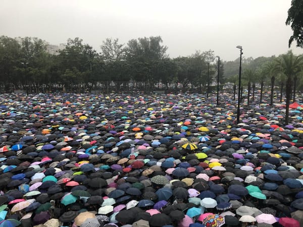 Le grandi proteste di Hong Kong tornano pacifiche