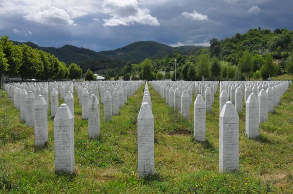 A 25 anni dal massacro di Srebrenica, siamo ancora molto lontani dalla giustizia