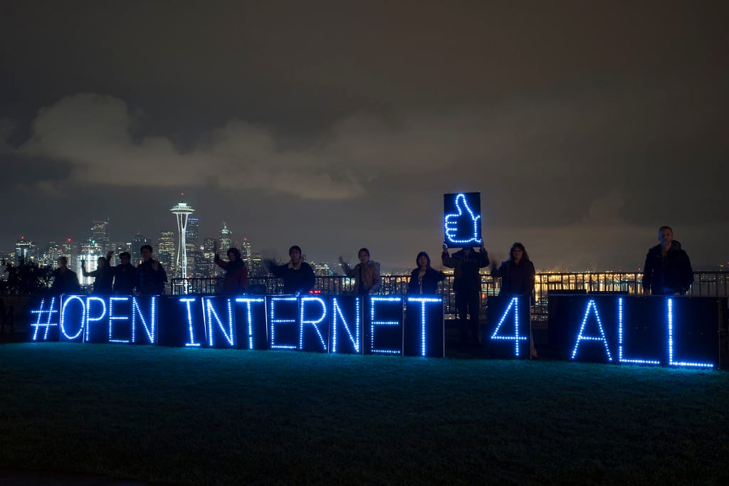 NYC Rolling Rebellion Advocates for Net Neutrality / Flickr