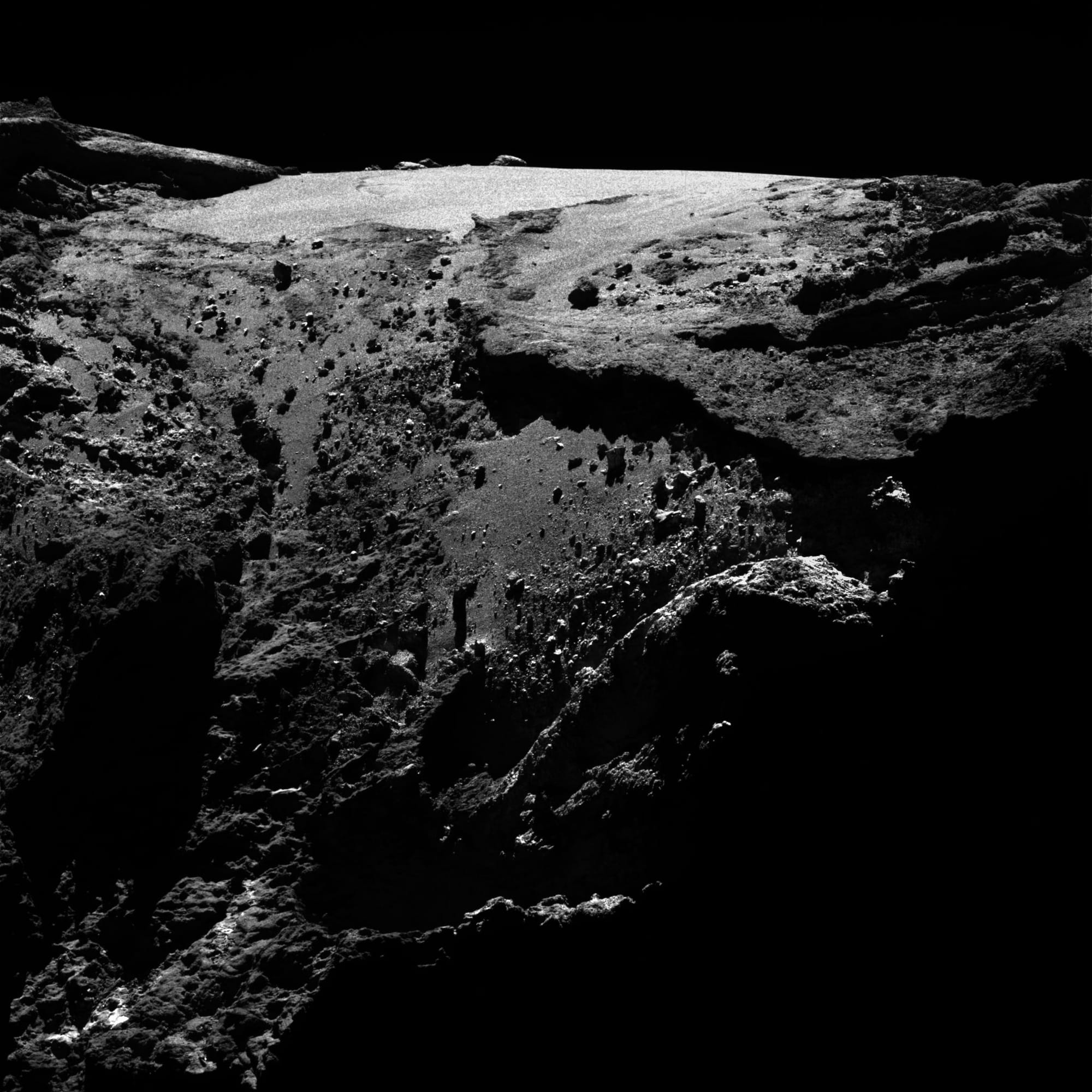 Comet 23April2016 OSIRIS┬®NASA