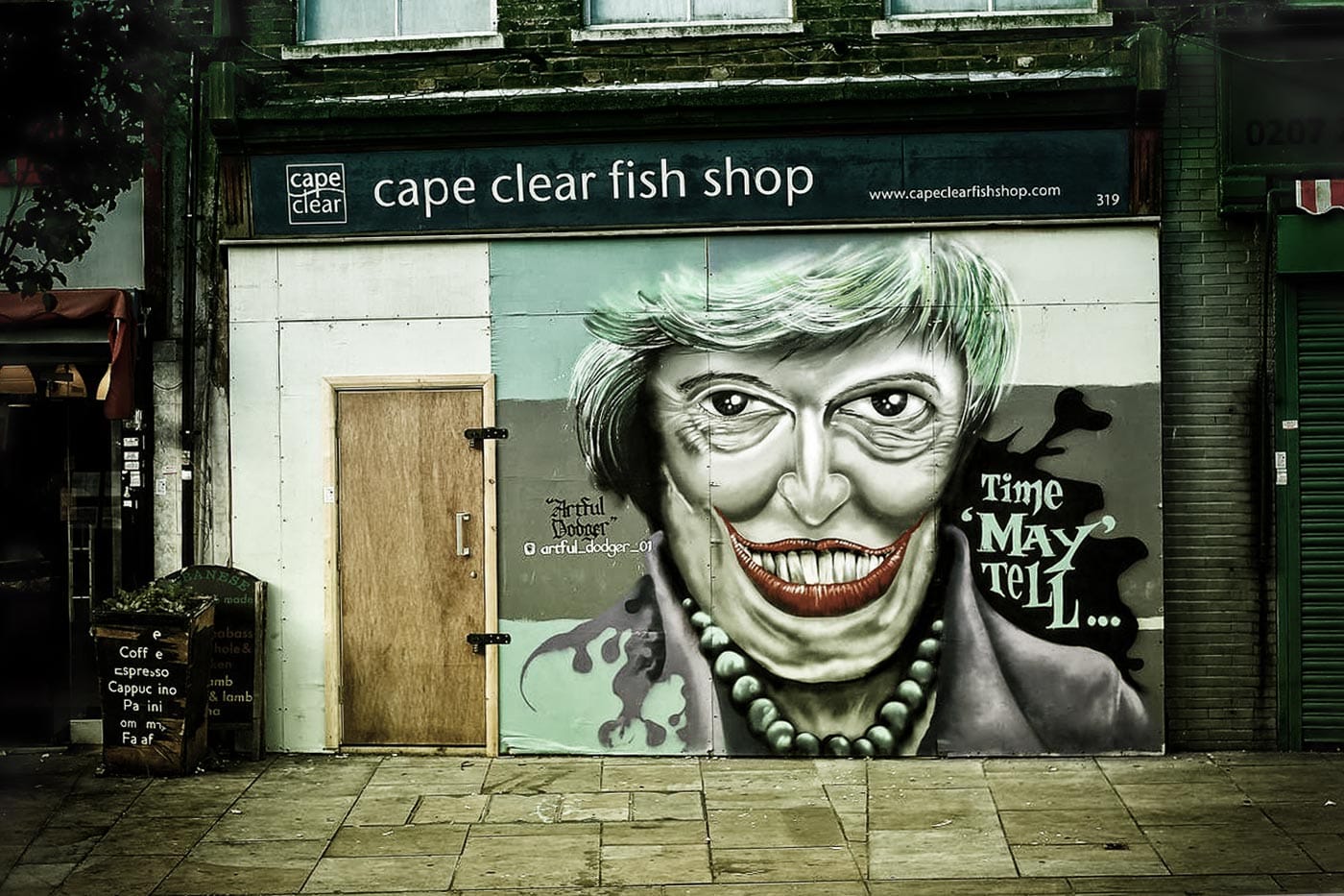 theresa_may_graffiti_art_herne_hill