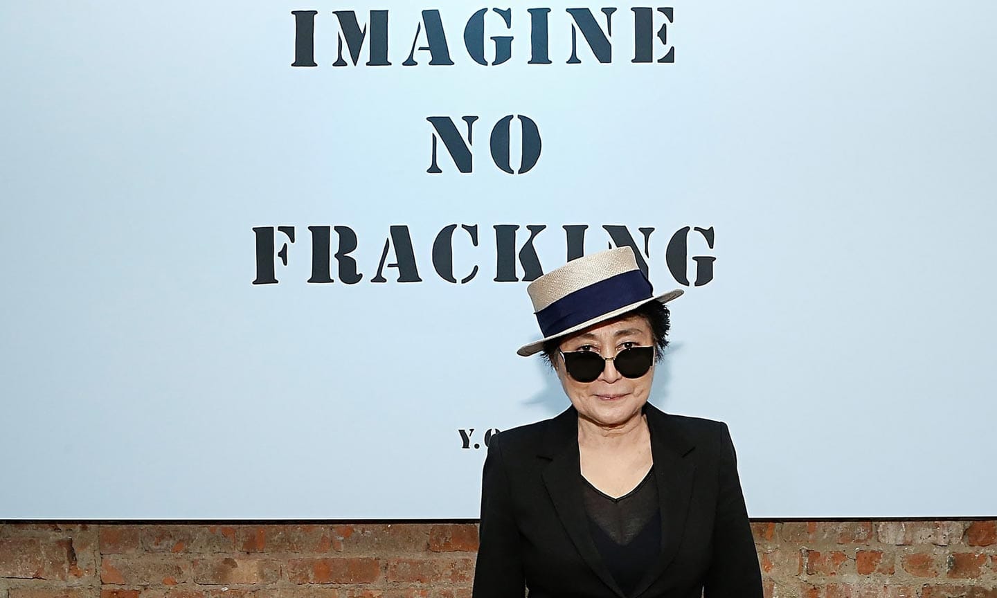 yoko-ono-in-a-hat-and-sun-009