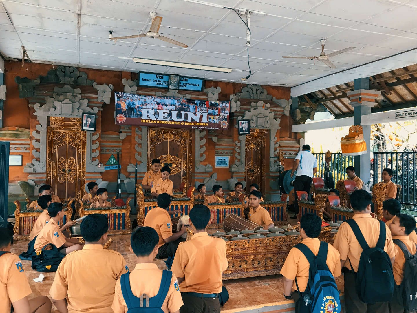 Lezione di gamelan a scuola, Ubud