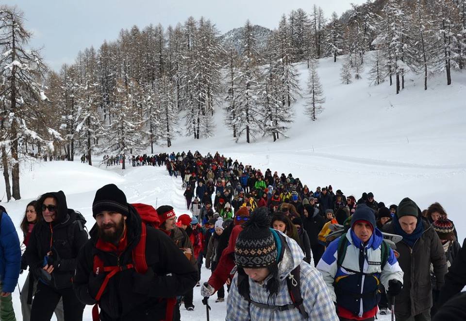 La marcia di solidarietà organizzata da Briser les Frontières a gennaio / foto via Facebook 