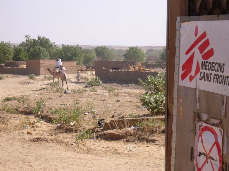 MSF in un centro per rifugiati in Chad, foto CC Mark Knobil