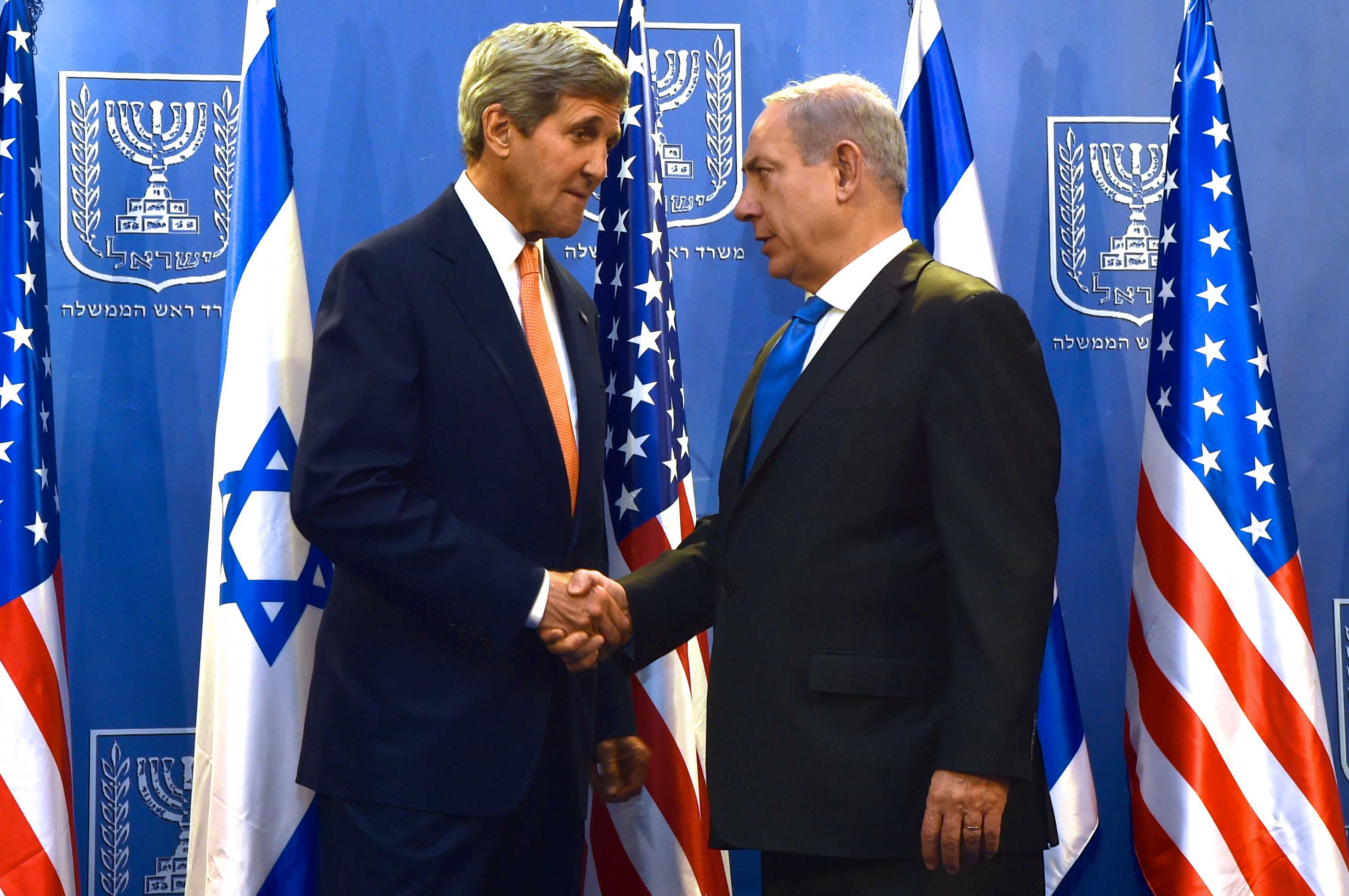 John Kerry e Benjamin Netanyahu